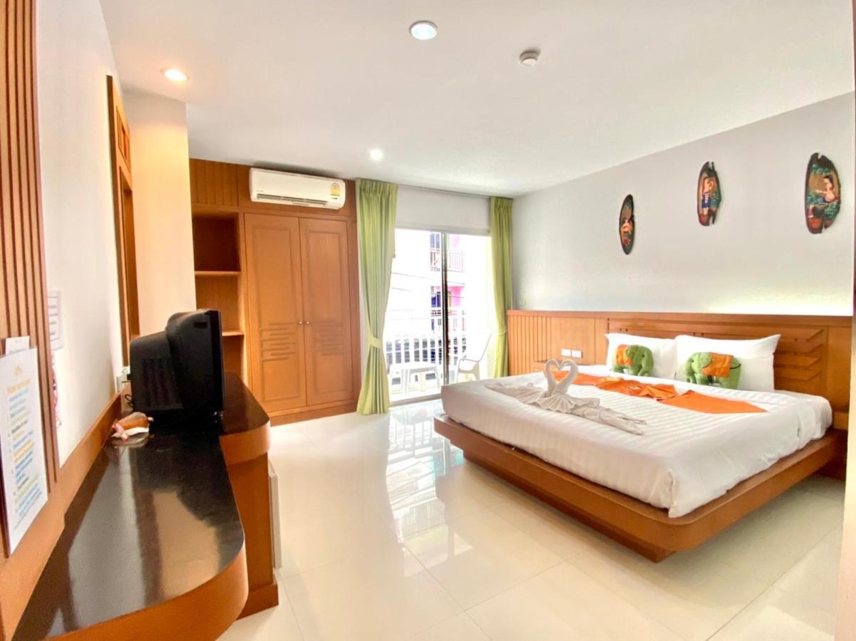 Hostel One World One 2 Patong