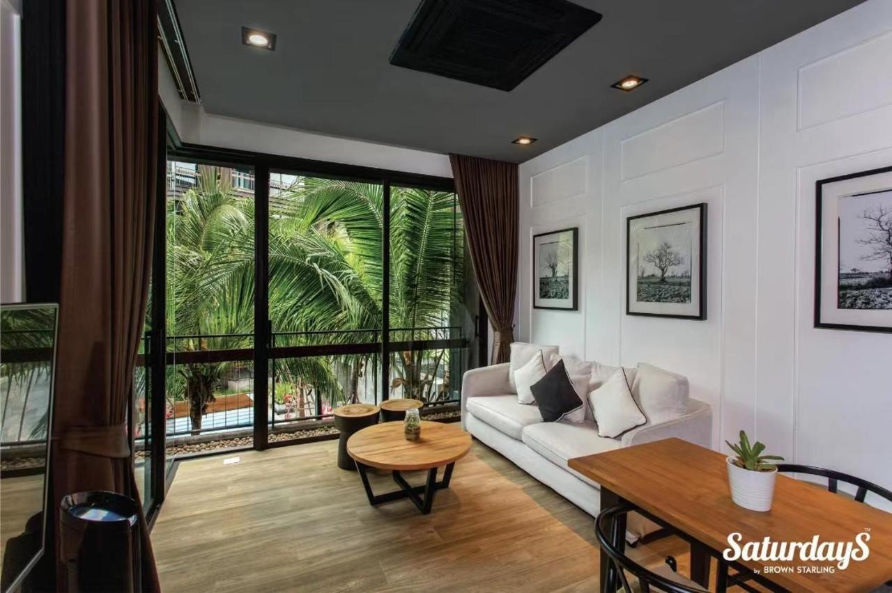 Saturays One Bedroom 178 *