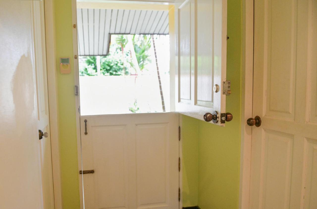 Shimmer Three-bedroom With Large Garden And Two Swimming Pools * Rawai