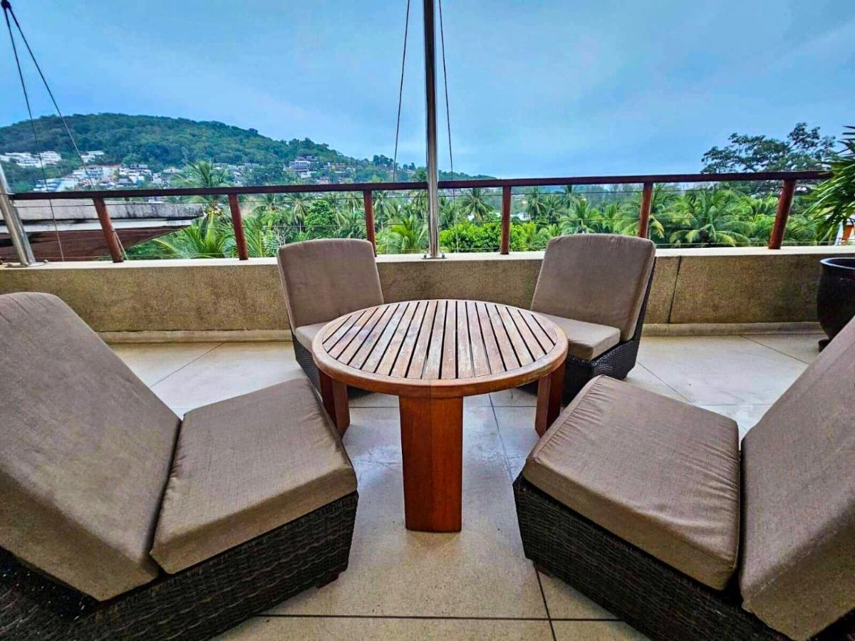Apartment Beachfront 2 Bedroom Luxury Chava *