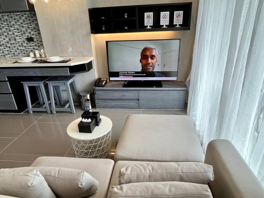 P53 Exclusive Junior Apartment *