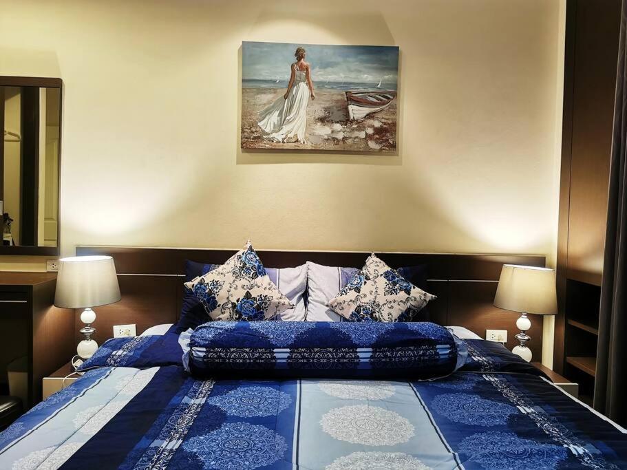 Cozy Near To Everything In Apartment *