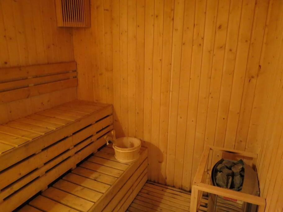 Location Near Jungceylon + Pool Access *
