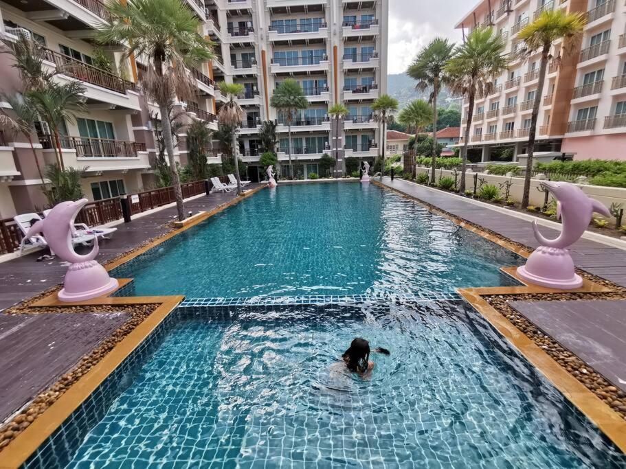 Location Near Jungceylon + Pool Access * Patong