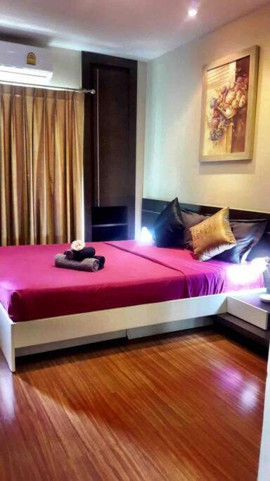 Location Near Jungceylon + Pool Access * Patong