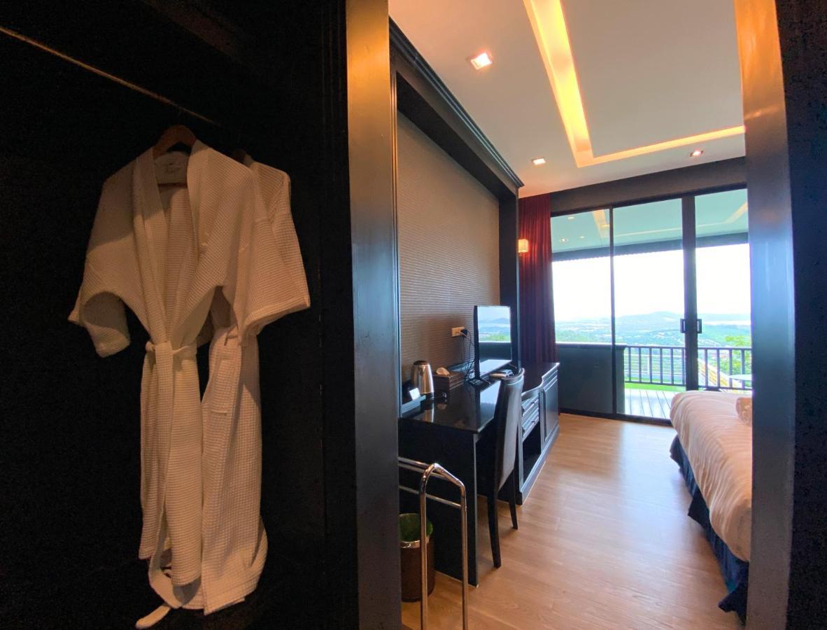 Phuket View Coffee And Hotel 3*