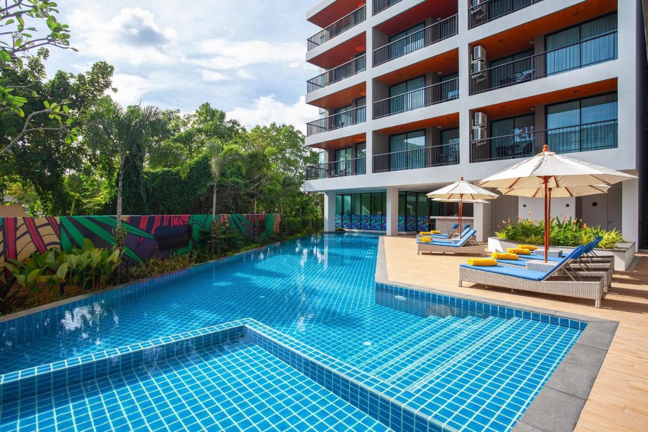 1 Bed Corner In - Grand Vip * Kata Beach (Phuket)