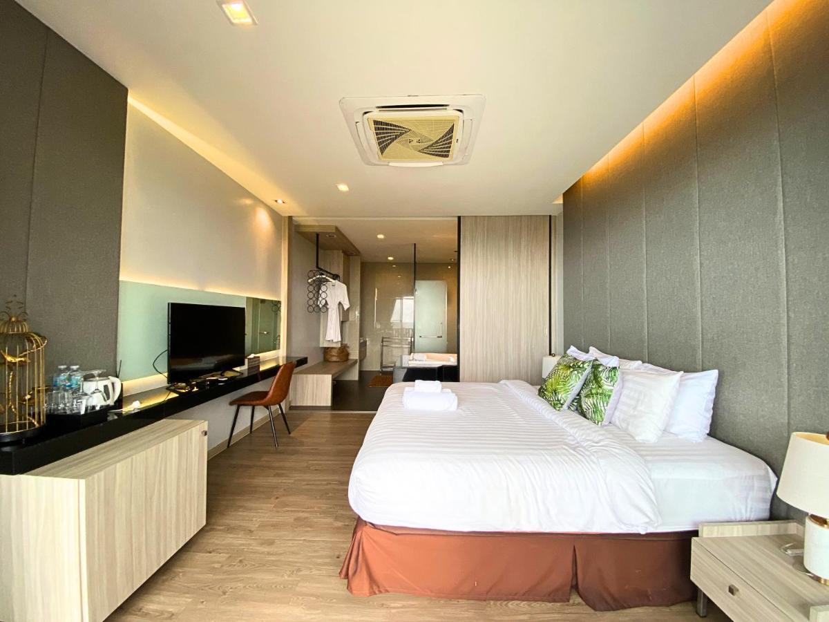 Phuket View Coffee And 3* Chalong