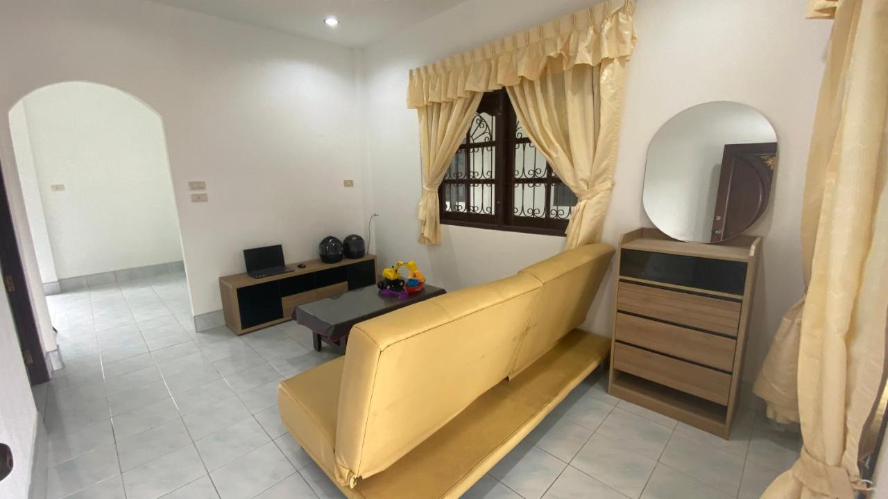Vacation Tambon Karon