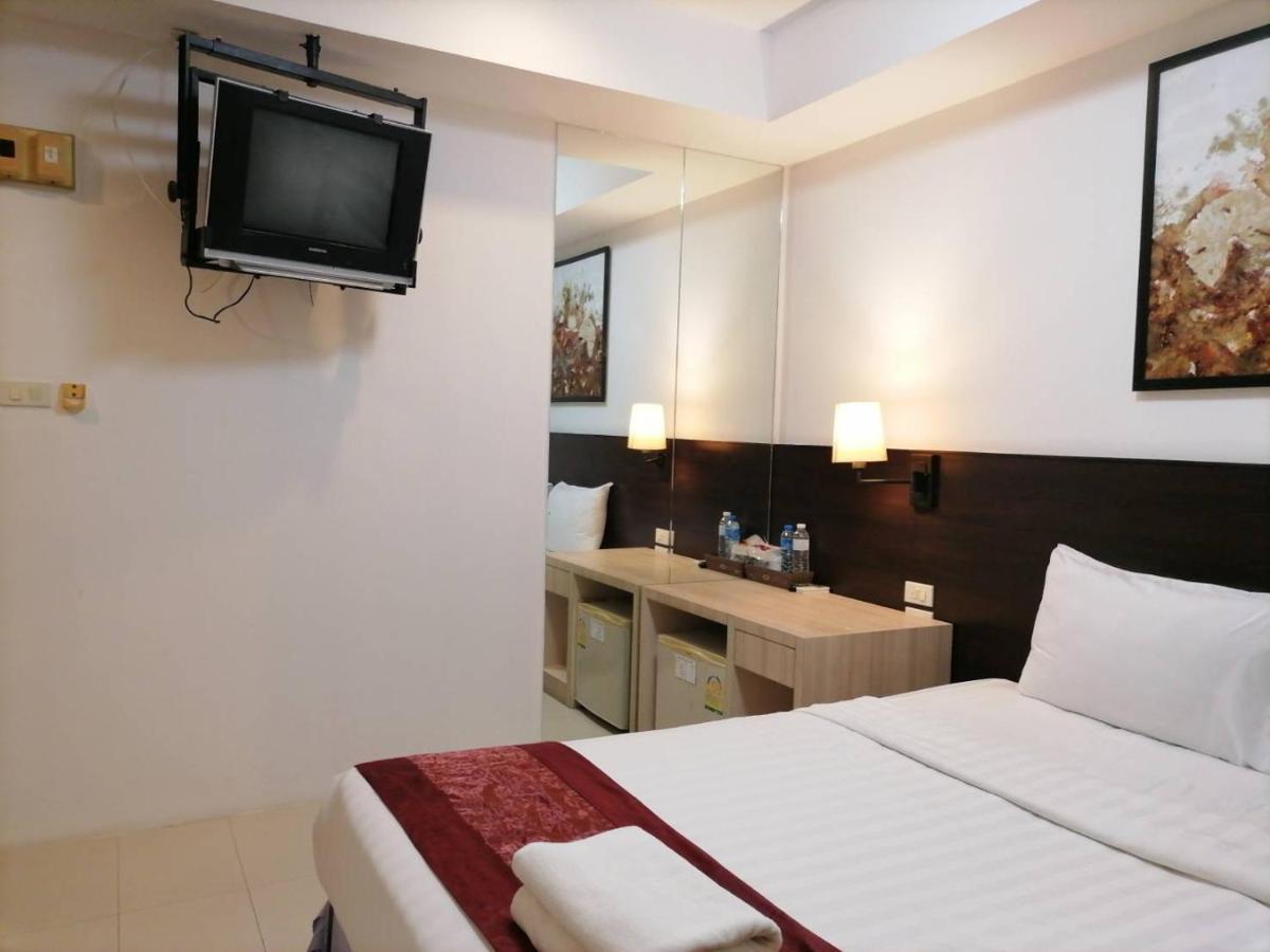 Amici Miei 3* Phuket