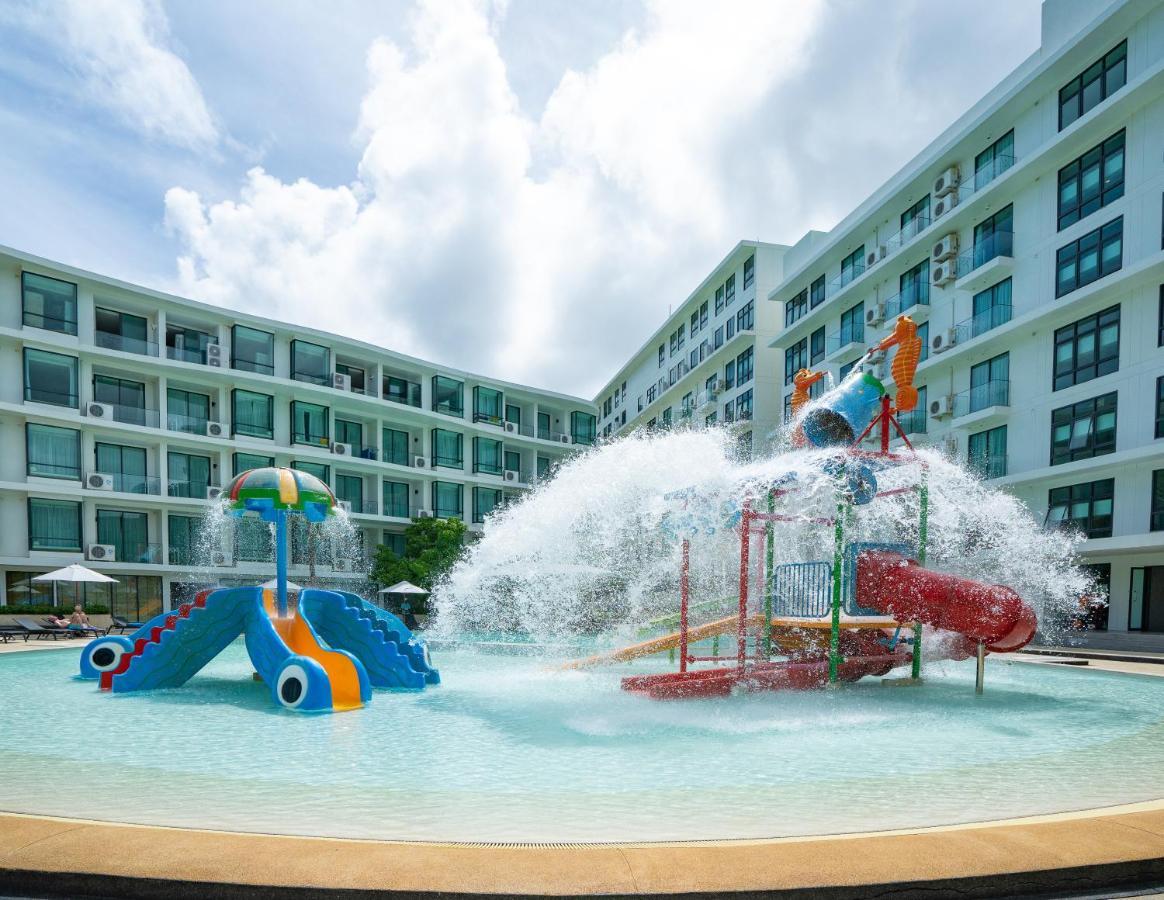 Wyndham La Phuket Hotel