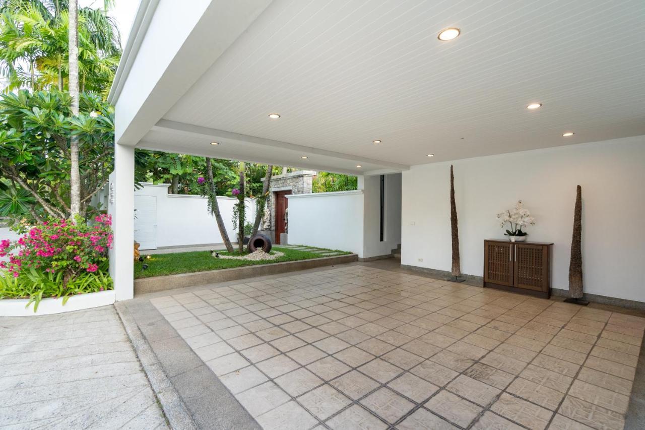 Villa The Thara Surin