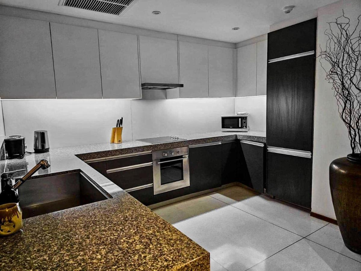Beachfront 2 Bedroom Luxury Chava Apartment Surin Beach (Phuket)