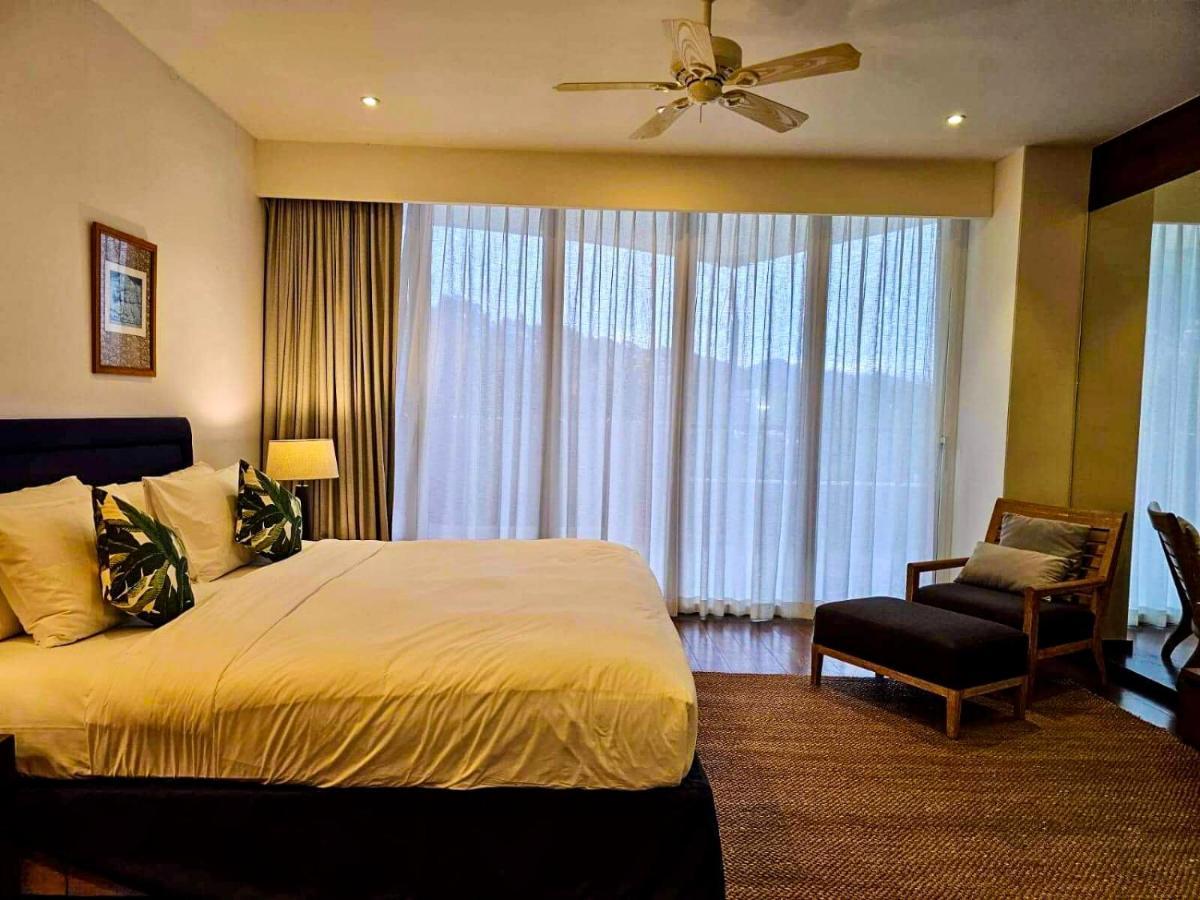 Beachfront 2 Bedroom Luxury Chava *