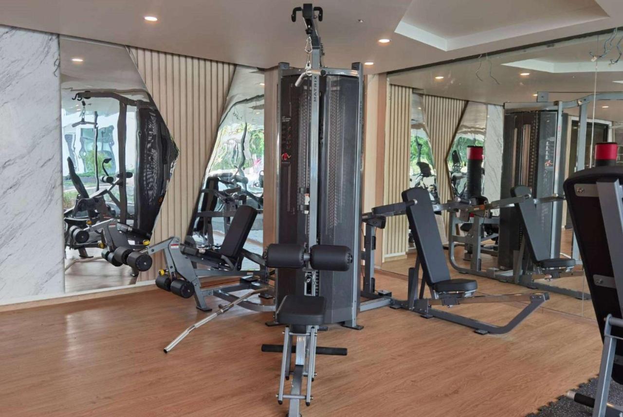 Wyndham La Phuket 5*