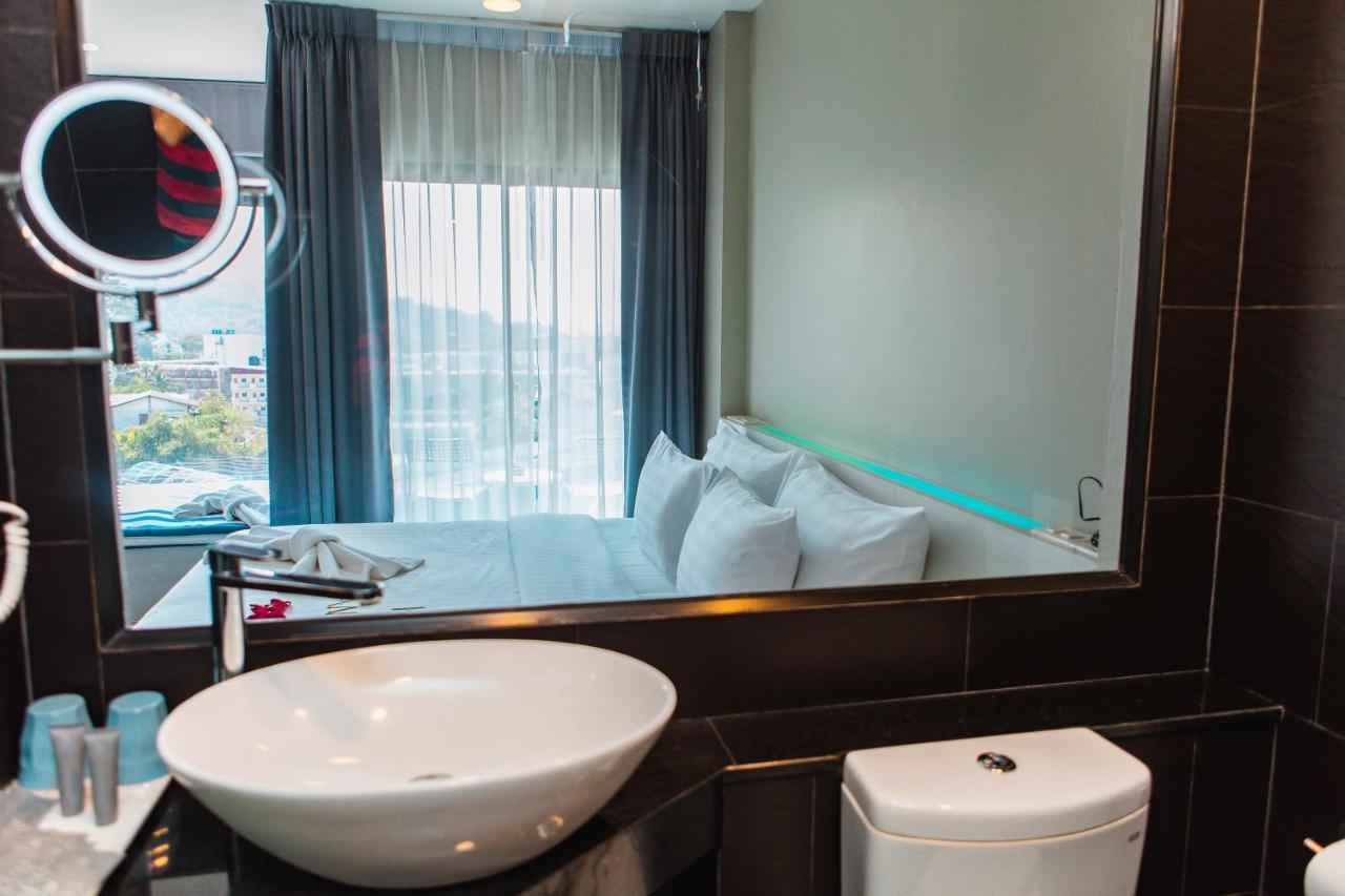 Triple L Hotel