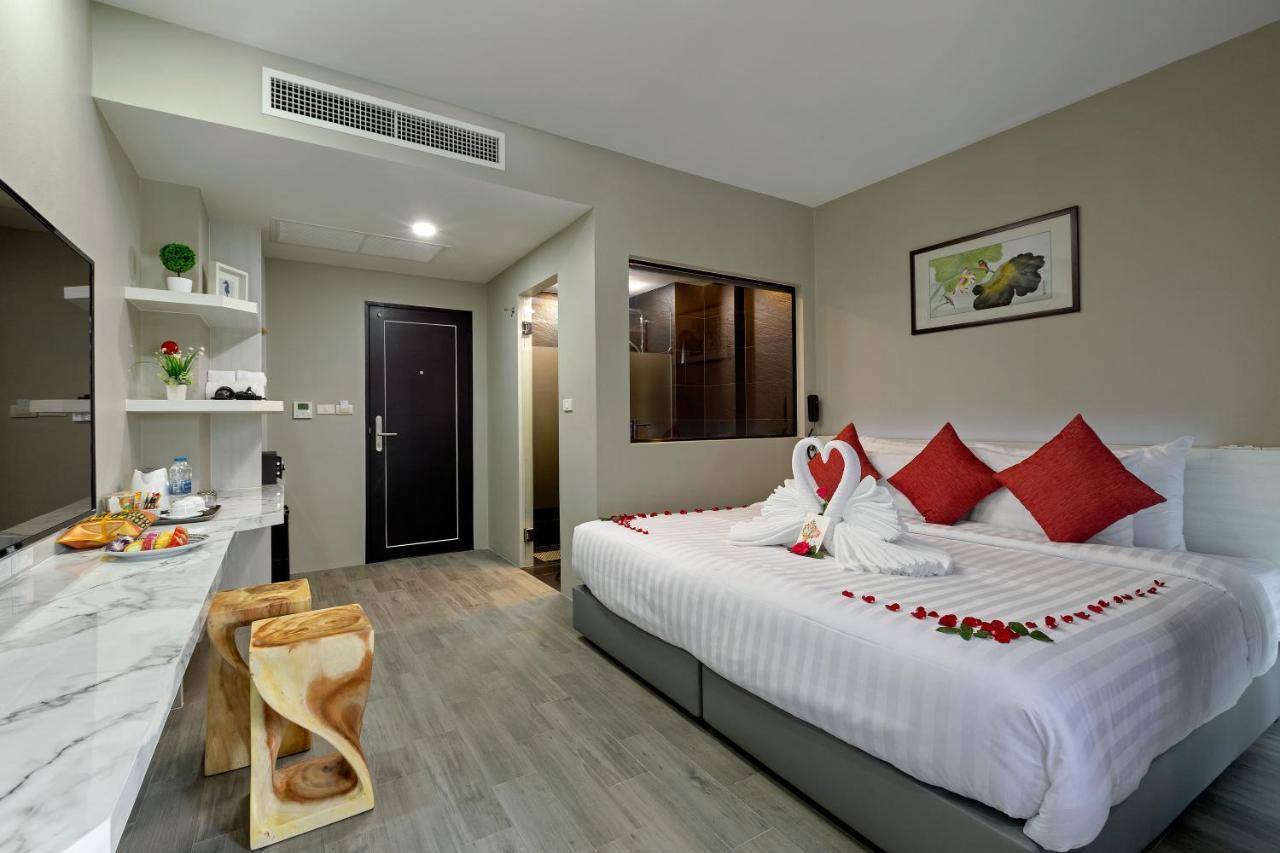Triple L Hotel