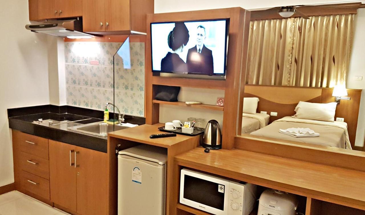 Hotel Harbor & Service