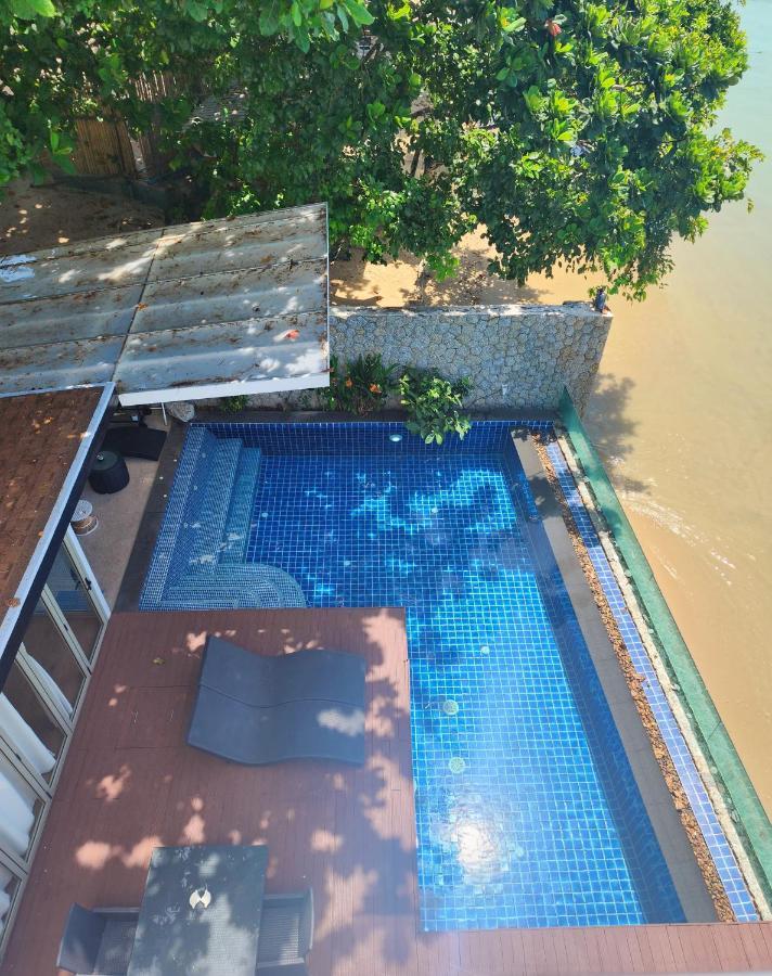Absolute Oceanfront Yai - Private Pool 4br Villa