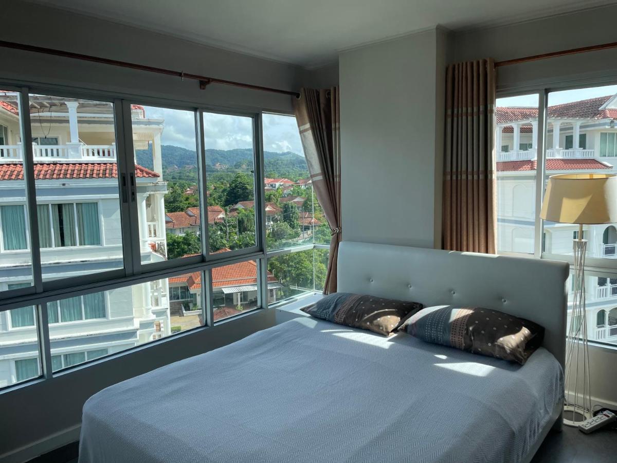 Beautiful Floor Corner In Phuket Center *