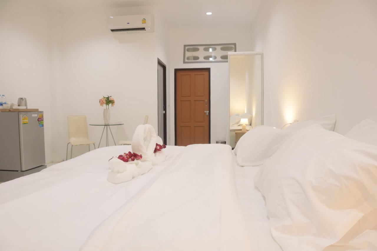 ตะวันแมนชั่น Apartment *