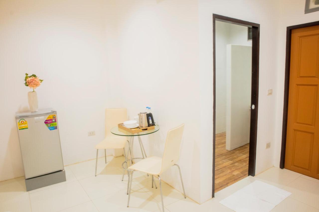 ตะวันแมนชั่น Apartment *