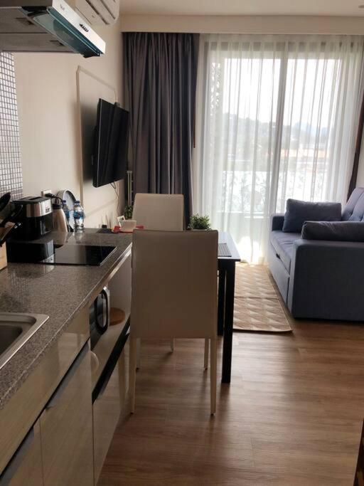 The Aristo-2-516 Apartment *