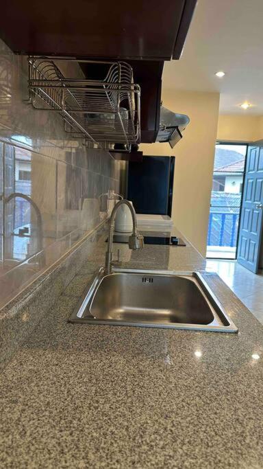 Apartment Amazing One Bedroom Club