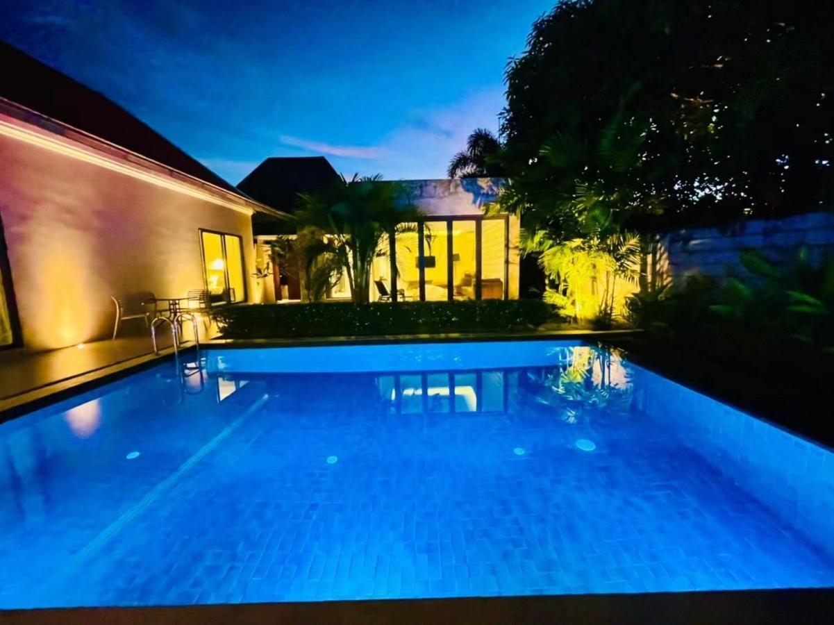 Villa E Near Bangtao Beach ,普吉高端社区邦涛区度假村私人泳池别墅 Bang Tao Beach (Phuket)