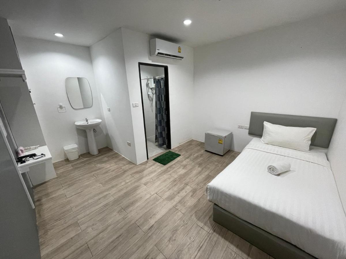 Hotel Phuket Muay Thai Rawai