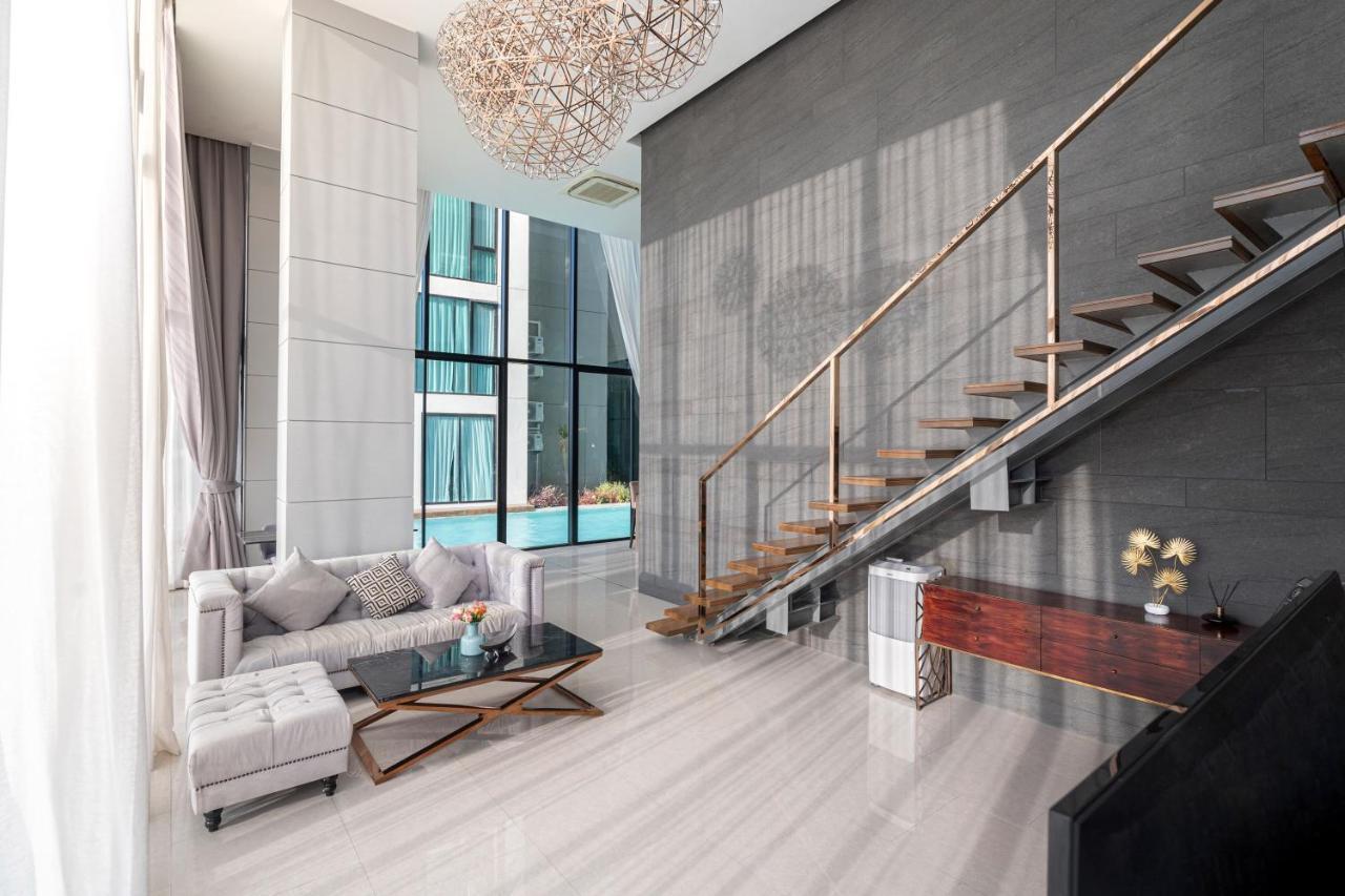 Luxe Duplex With Pool Access, Viva A101 * Patong