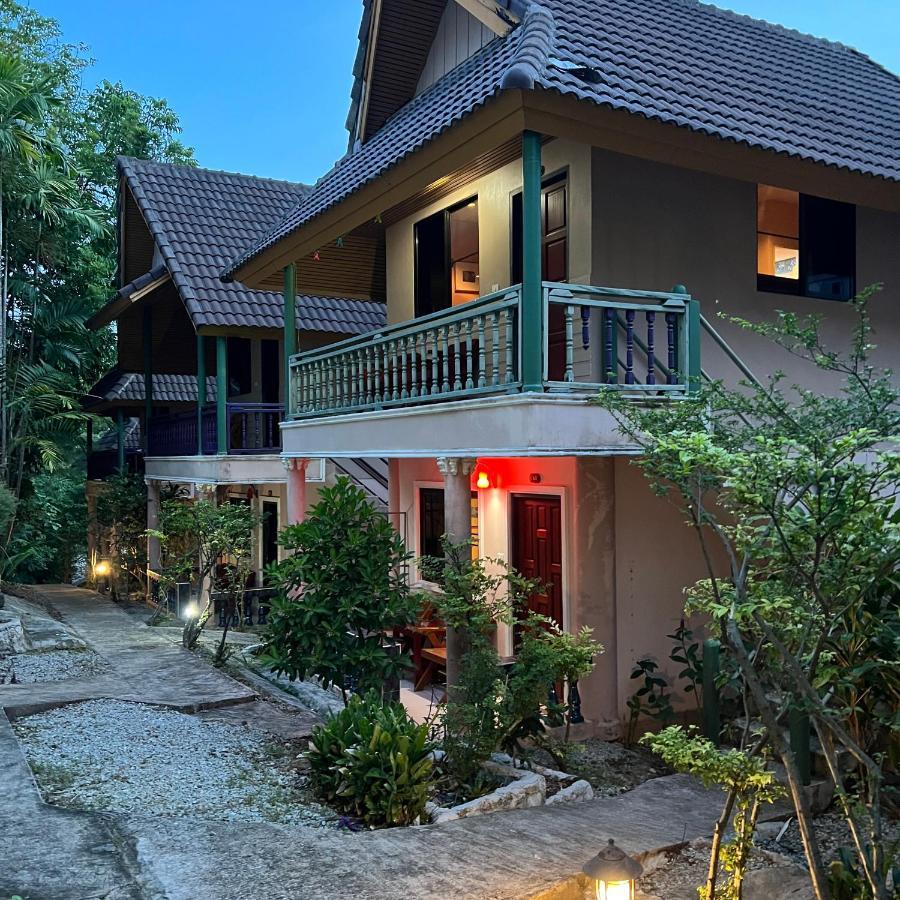 Kata Merit Hill Hotel