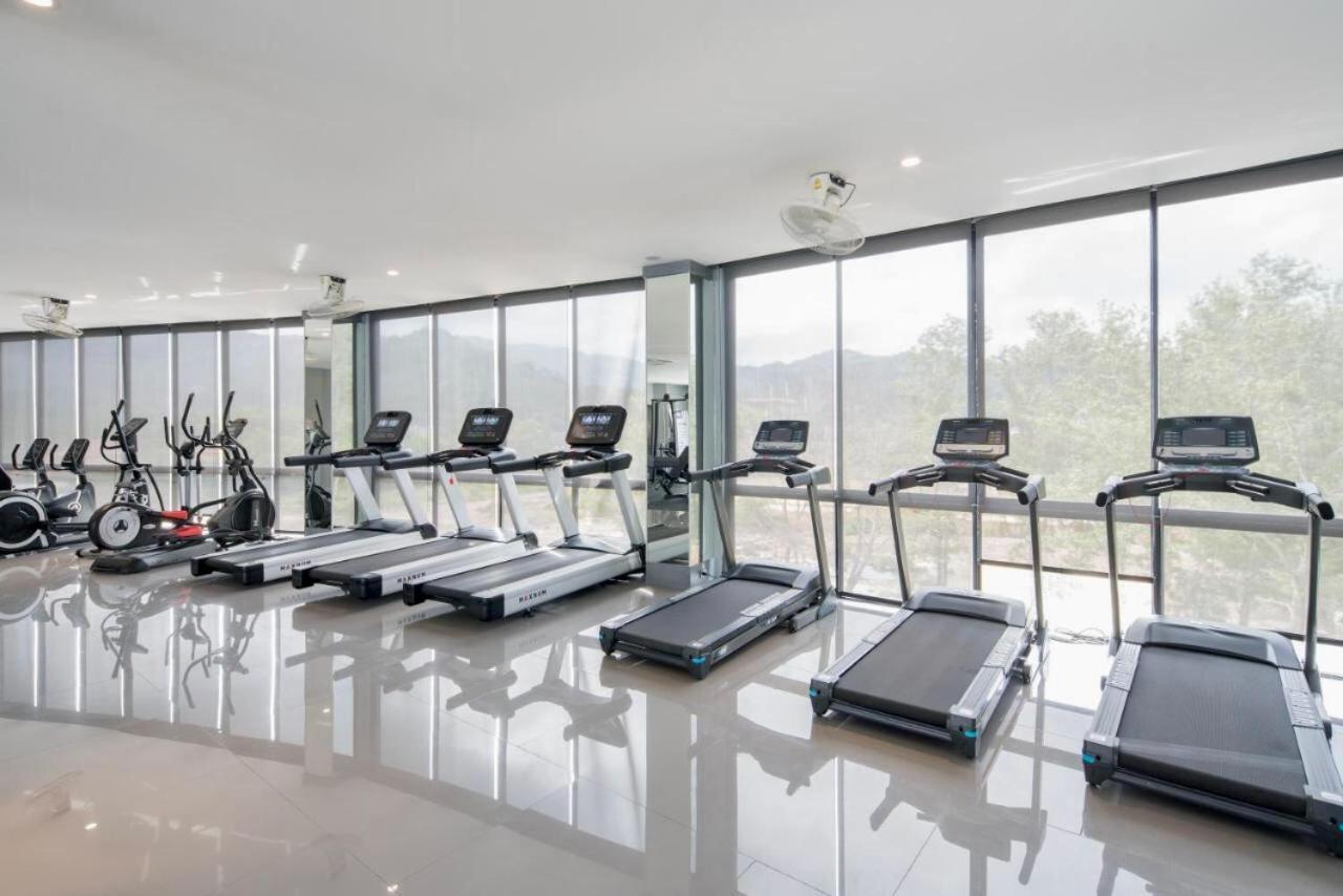D76 Exclusive Junior Apartment Kamala Beach