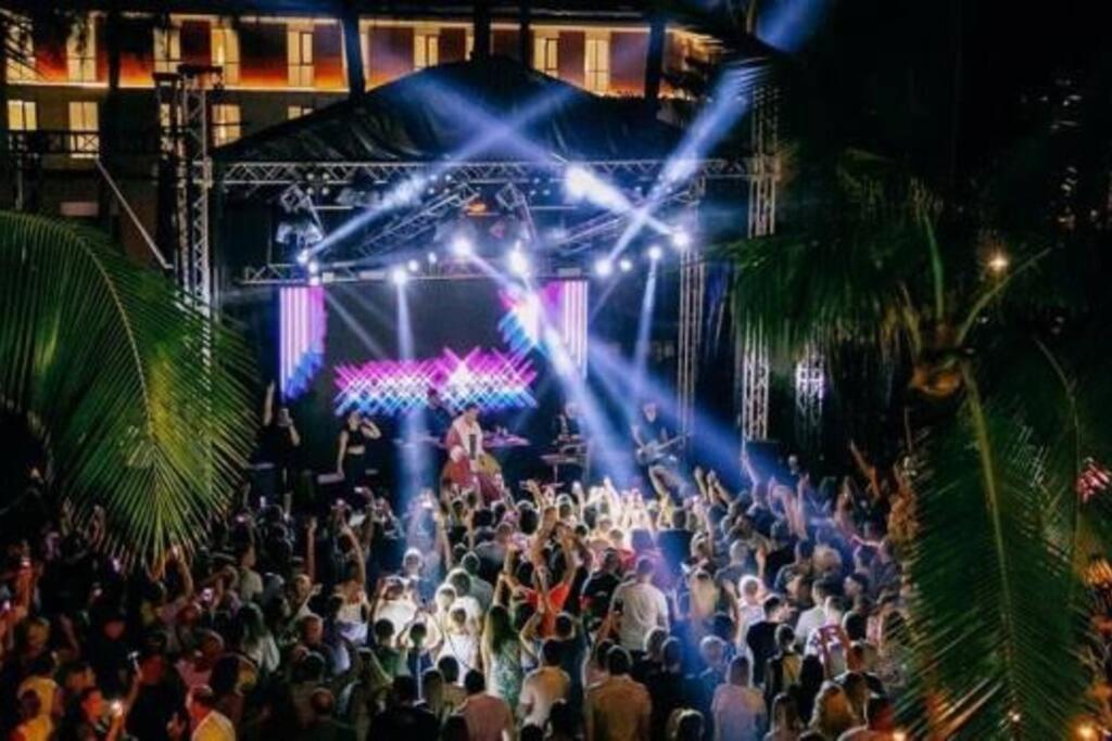P67 Exclusive Junior Apartment Kamala Beach