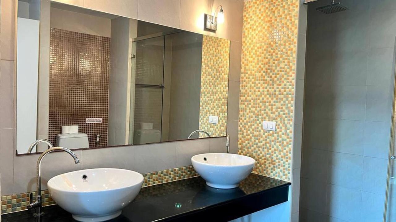 637 Two Brs2baths 1 Km Walking To Holiday home