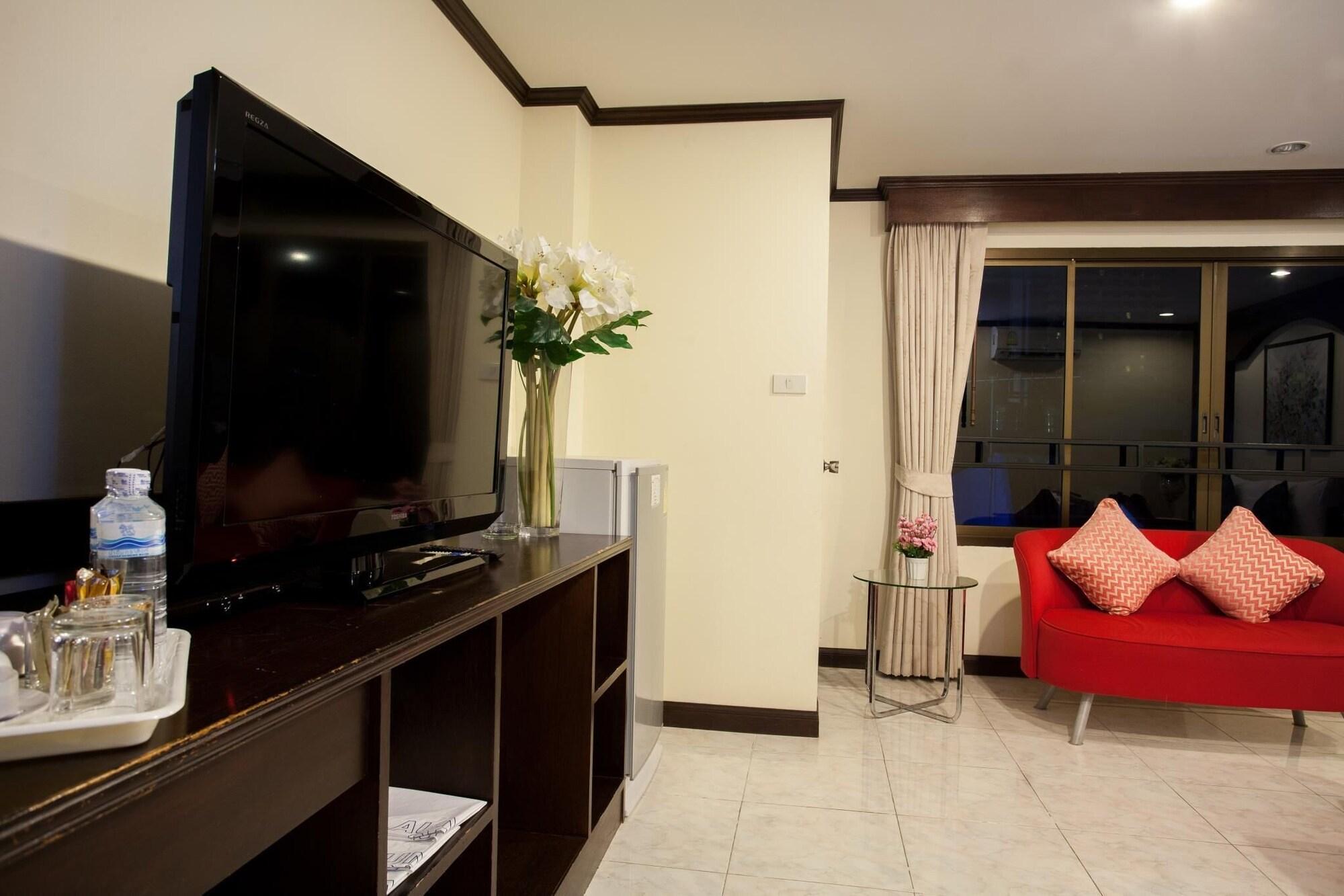 Amici Miei 3* Phuket
