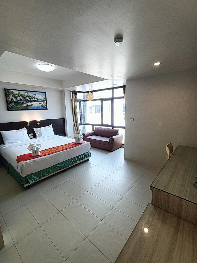 Guest house Amici Miei Phuket