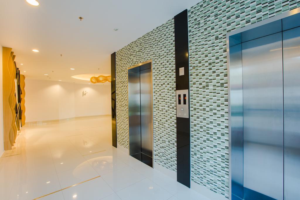 W Apartment *