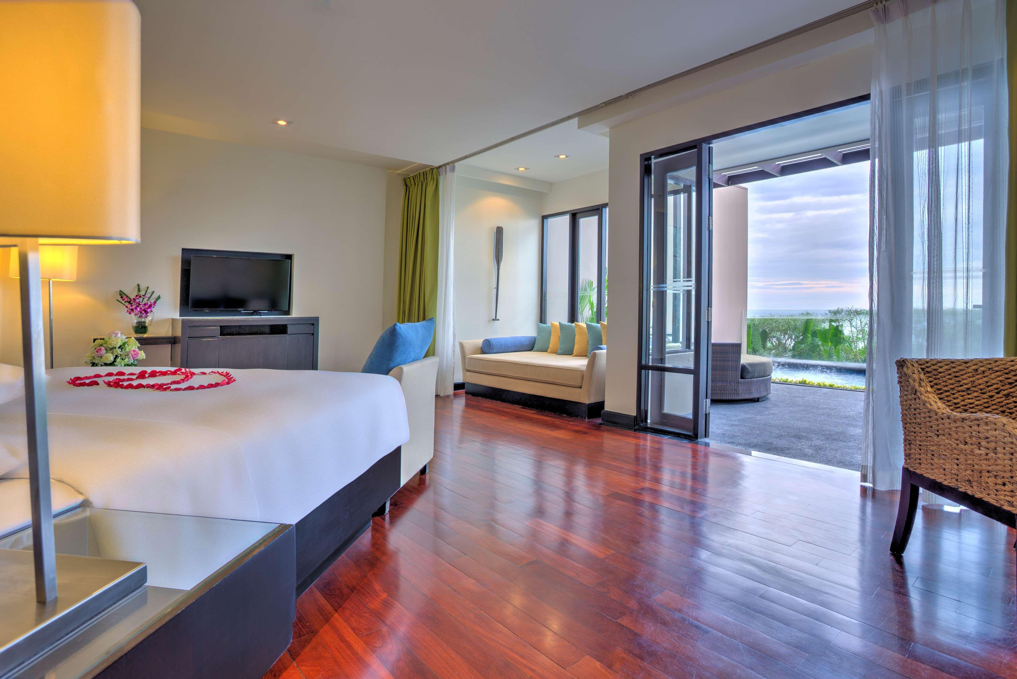 Hyatt Regency Phuket - Sha Hotel
