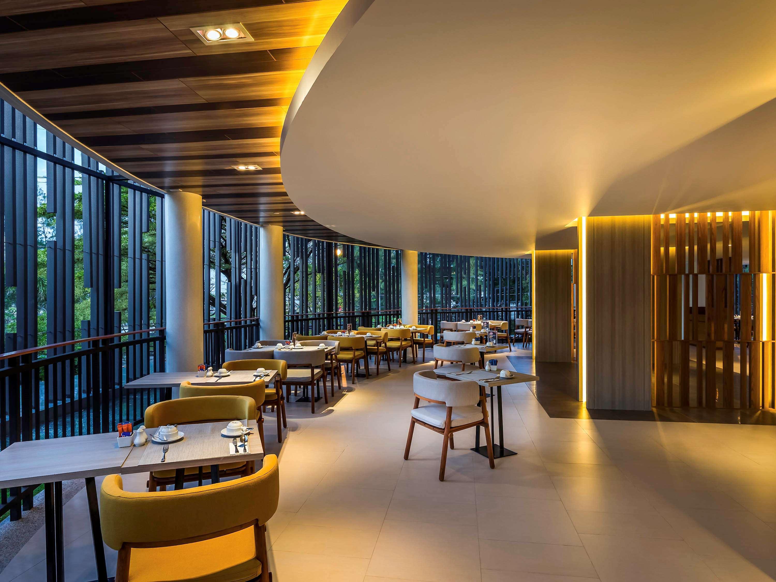 Hotel Phuket By Ihg Karon