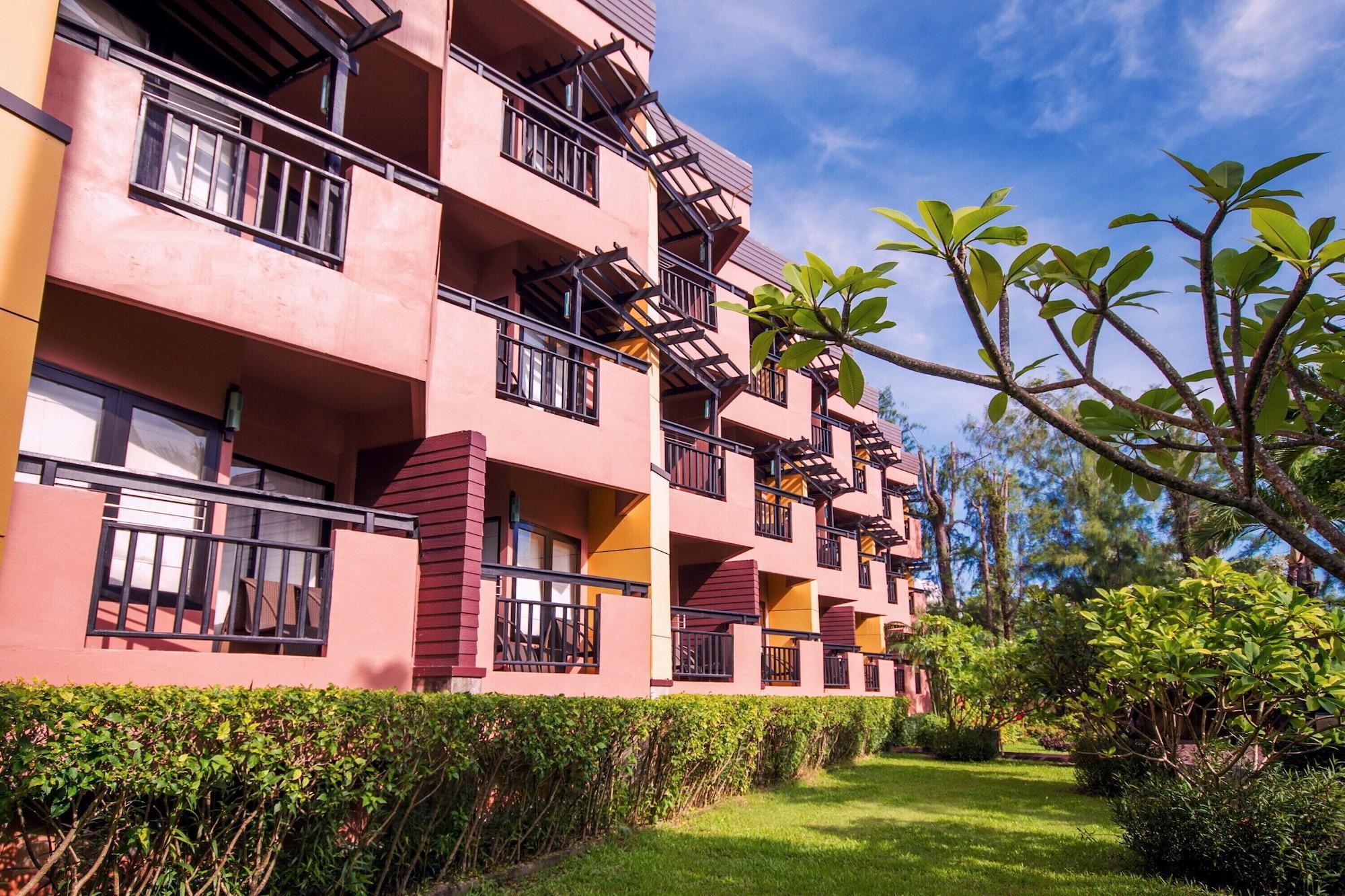 Phuket Island View - Sha Resort 4*