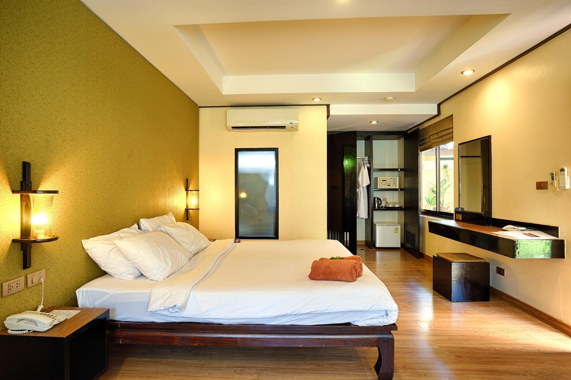 Phuket Island View - Sha Resort Karon
