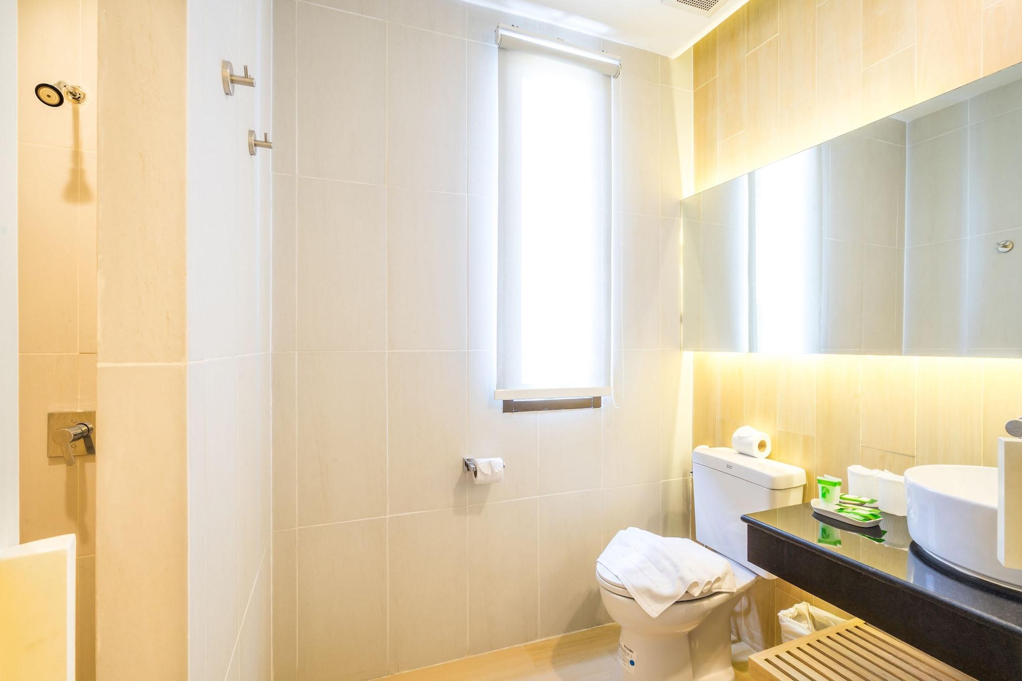 Baan Suwantawe Hotel Phuket