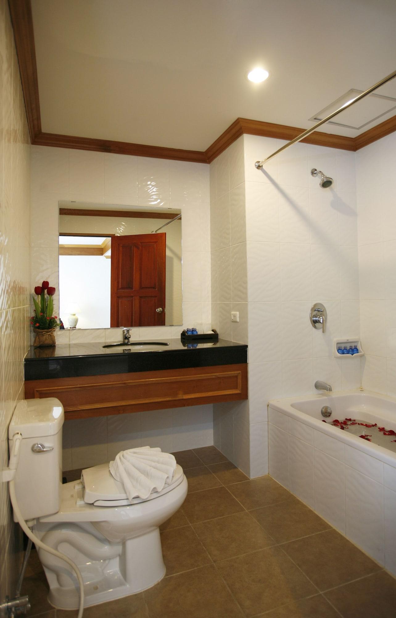 Jiraporn Hill Hotel 3*