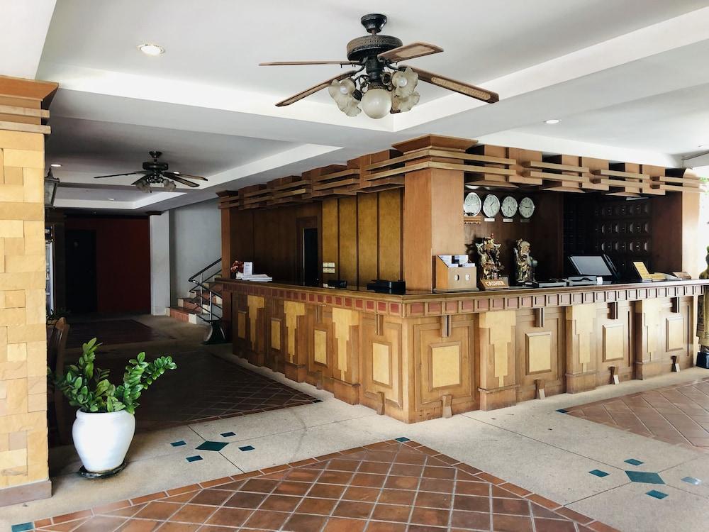 Jiraporn Hill Hotel Patong