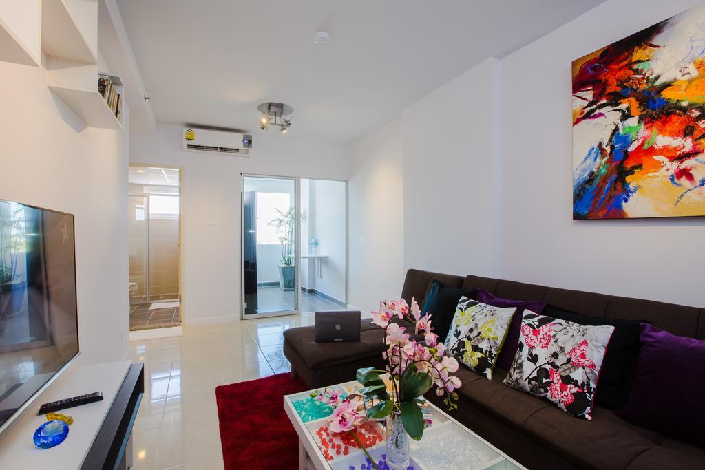 Apartment W *