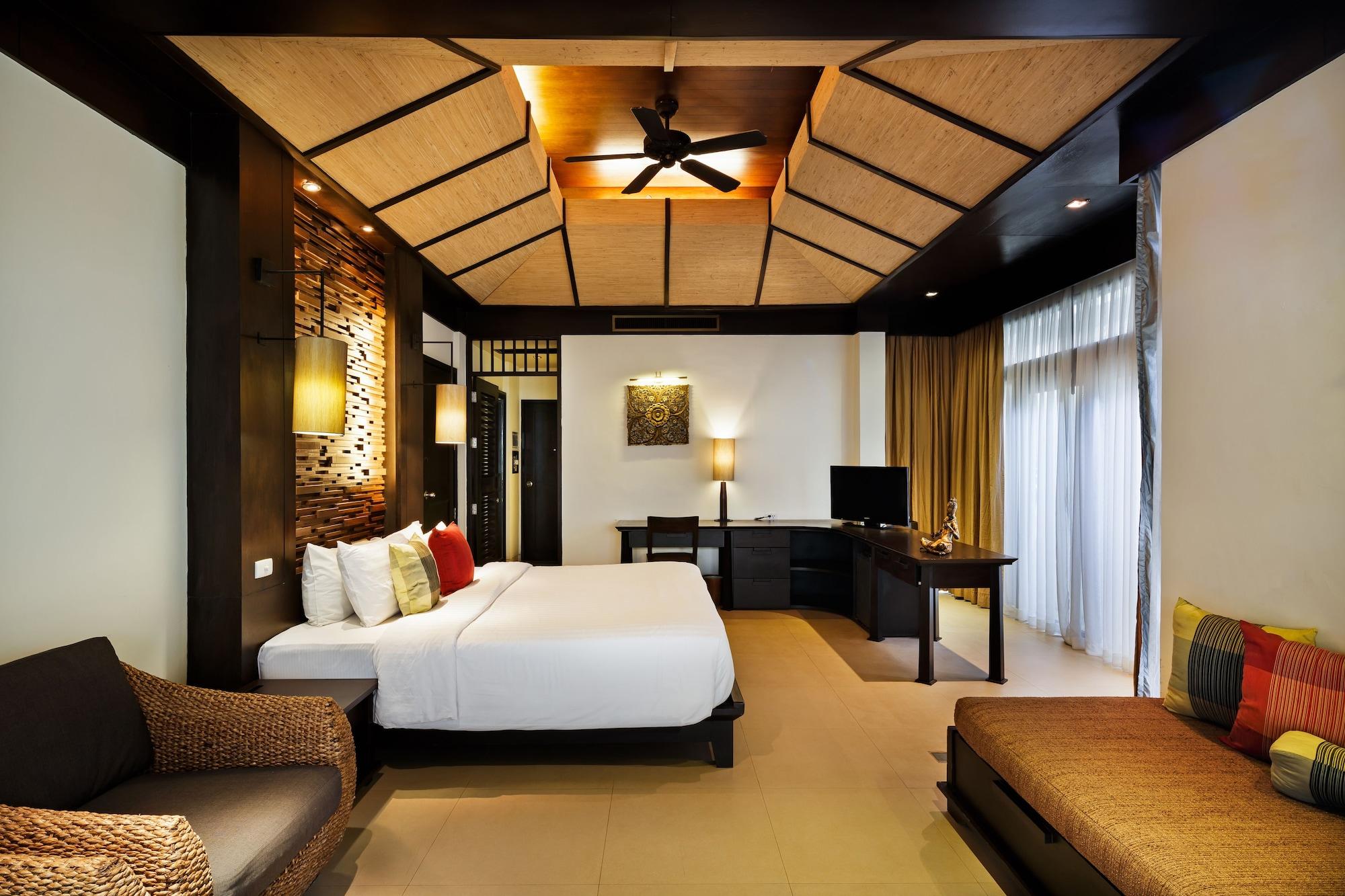 Impiana Beachfront Patong, Phuket 4*