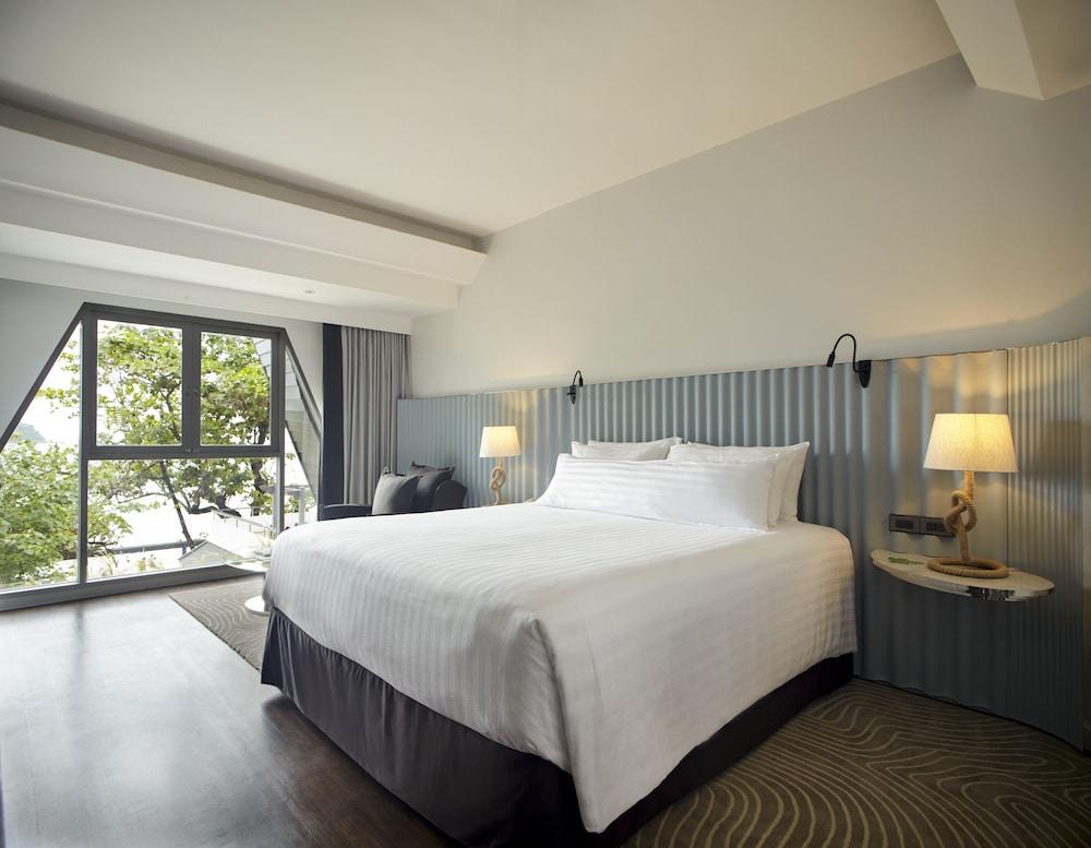 Resort The Boathouse Phuket-sha Plus
