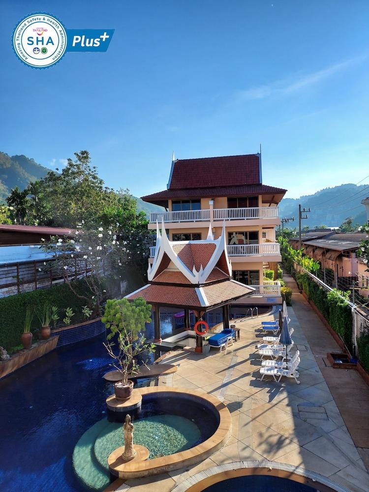Resort Poolside Sha Extra 3*
