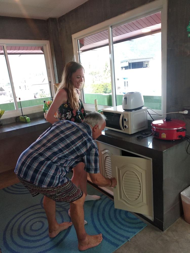 Baan Backpacker Hostel Kamala Beach